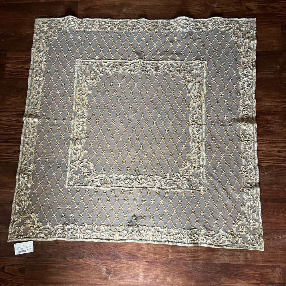 NWT English Home Chatsworth Net Throw Gold
47”by 47” - Picture 2 of 9